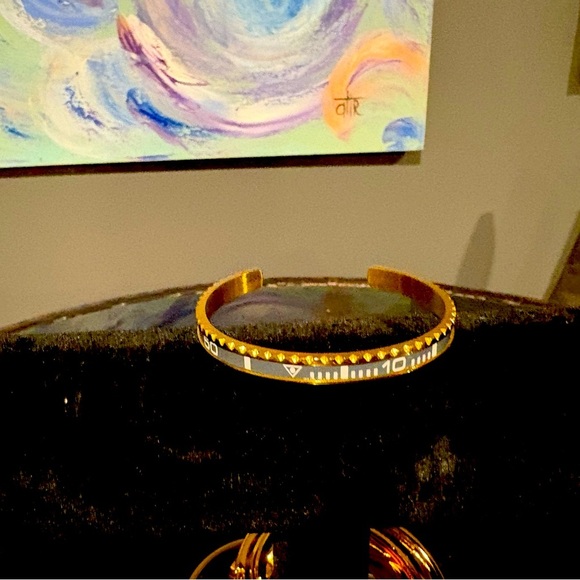 Titanium Gold Bracelets for women & ladies - Picture 4 of 4